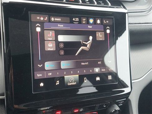 New 2025 Jeep Grand Cherokee L Altitude image 25