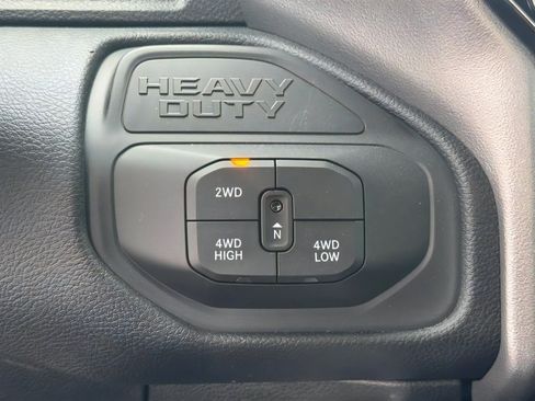 New 2026 RAM 2500 Big Horn AWD/4WD image 21