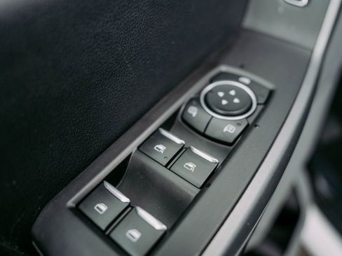 Used 2024 Ford F350 XLT image 22