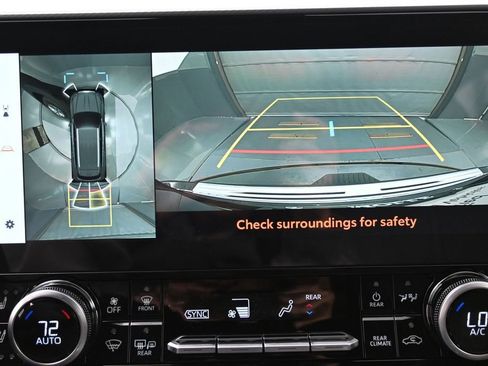 Certified 2025 Toyota Highlander Platinum AWD/4WD image 22