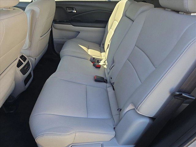 Used 2017 Honda Pilot EX-L image 18