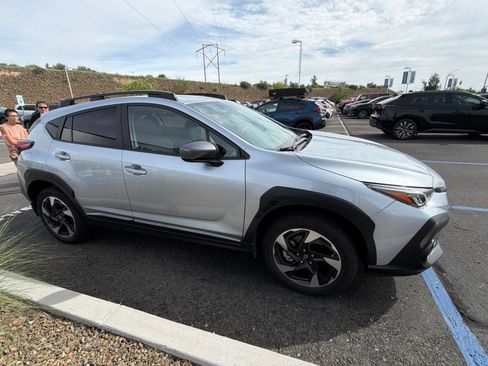 Used 2024 Subaru Crosstrek 2.5i Limited AWD/4WD image 5