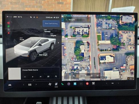 Used 2024 Tesla Cybertruck AWD Crew Cab image 46