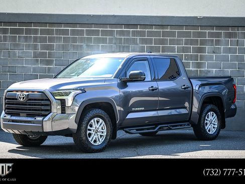Used 2023 Toyota Tundra SR5 w/ SR5 Premium Package AWD/4WD image 1