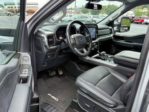 Used 2022 Ford F150 Lariat image 10