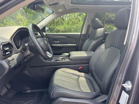 Certified 2026 Honda Pilot Touring image 21