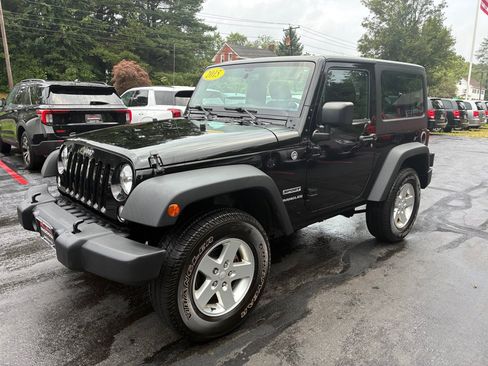 Used 2015 Jeep Wrangler Sport w/ Quick Order Package 24S AWD/4WD image 1