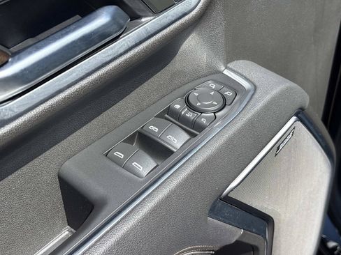 Used 2025 Chevrolet Silverado 2500 High Country w/ Midnight Edition AWD/4WD image 15