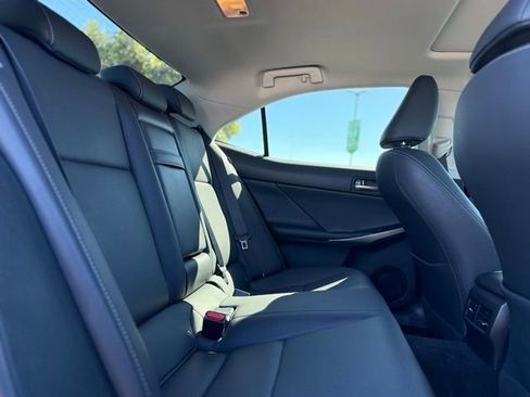 Used 2018 Lexus IS 300 w/ Comfort Package image 17