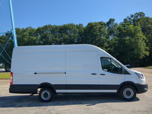 Certified 2024 Ford Transit 350 148 High Roof Extended RWD image 2
