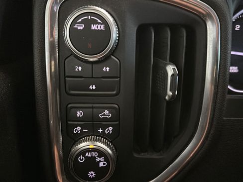 Used 2022 GMC Sierra 2500 SLE w/ SLE Value Package; AWD/4WD image 28