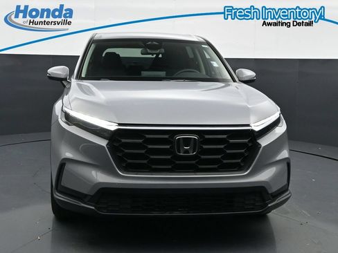 Used 2025 Honda CR-V LX image 3