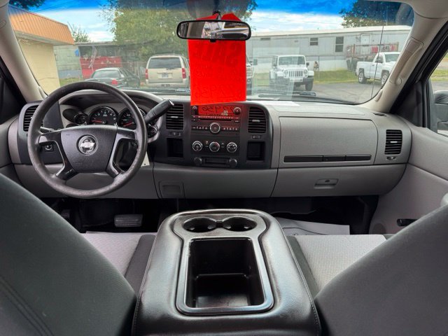 Used 2008 Chevrolet Silverado 3500 W/T AWD/4WD image 8