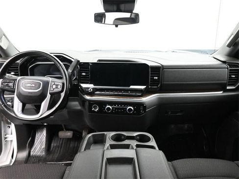 Used 2023 GMC Sierra 1500 SLE image 22