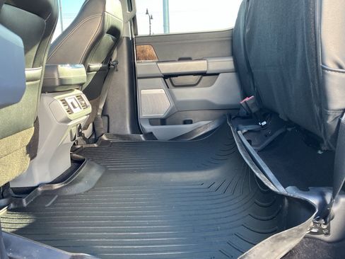 Used 2021 Ford F150 Lariat image 32