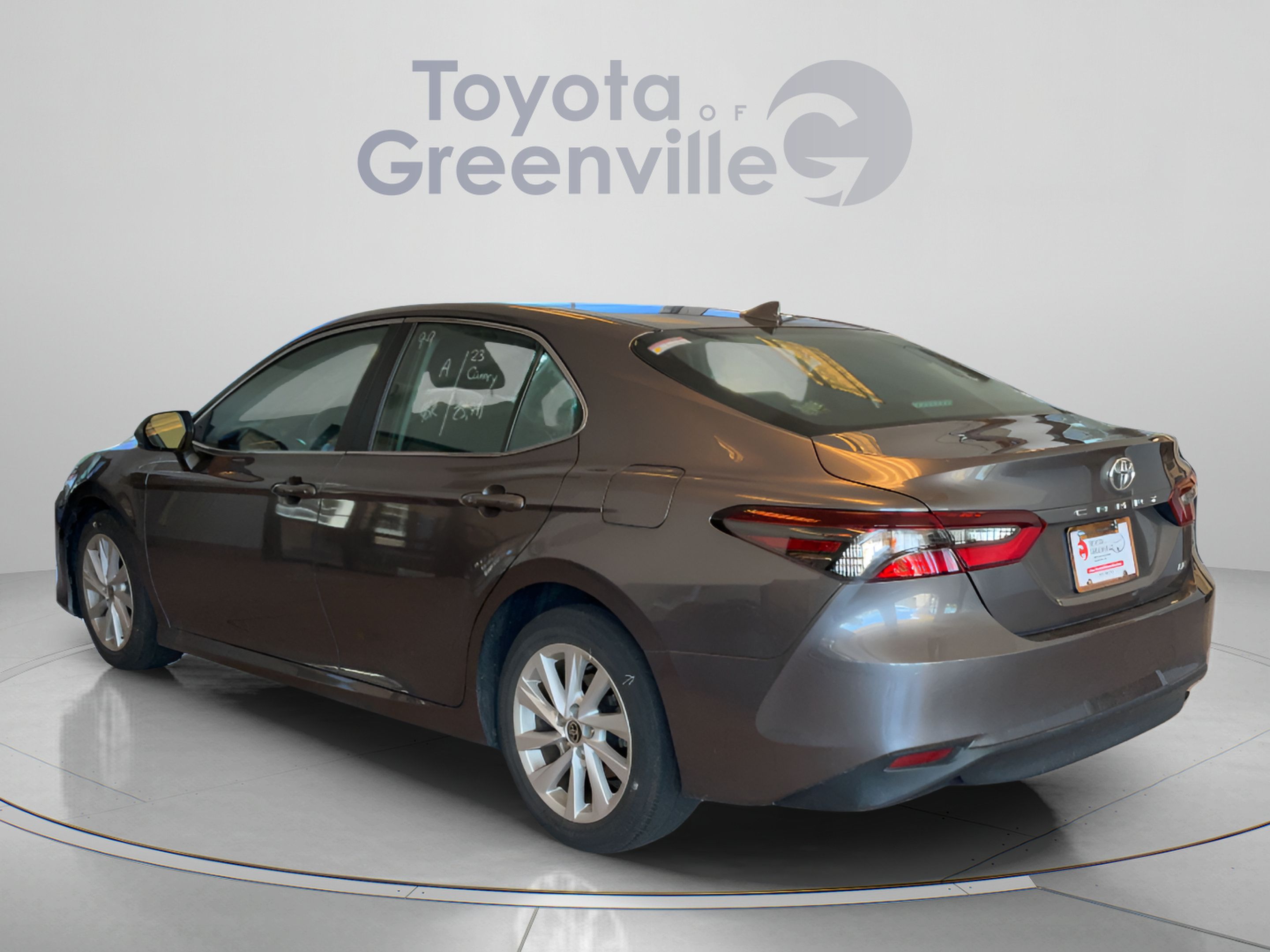 Certified 2023 Toyota Camry LE FWD image 4