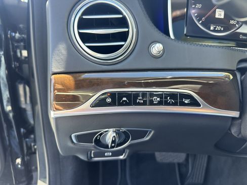 Used 2016 Mercedes-Benz Maybach S 600 image 27