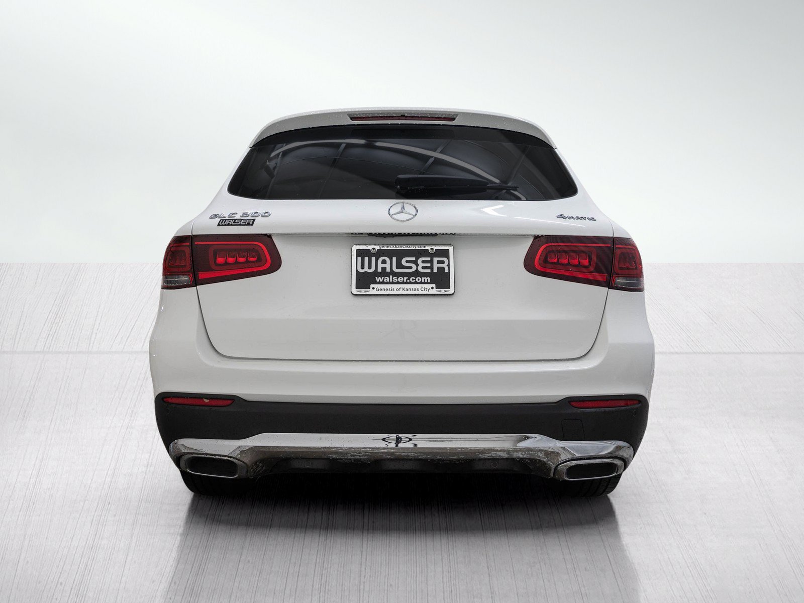 Used 2022 Mercedes-Benz GLC 300 4MATIC image 4
