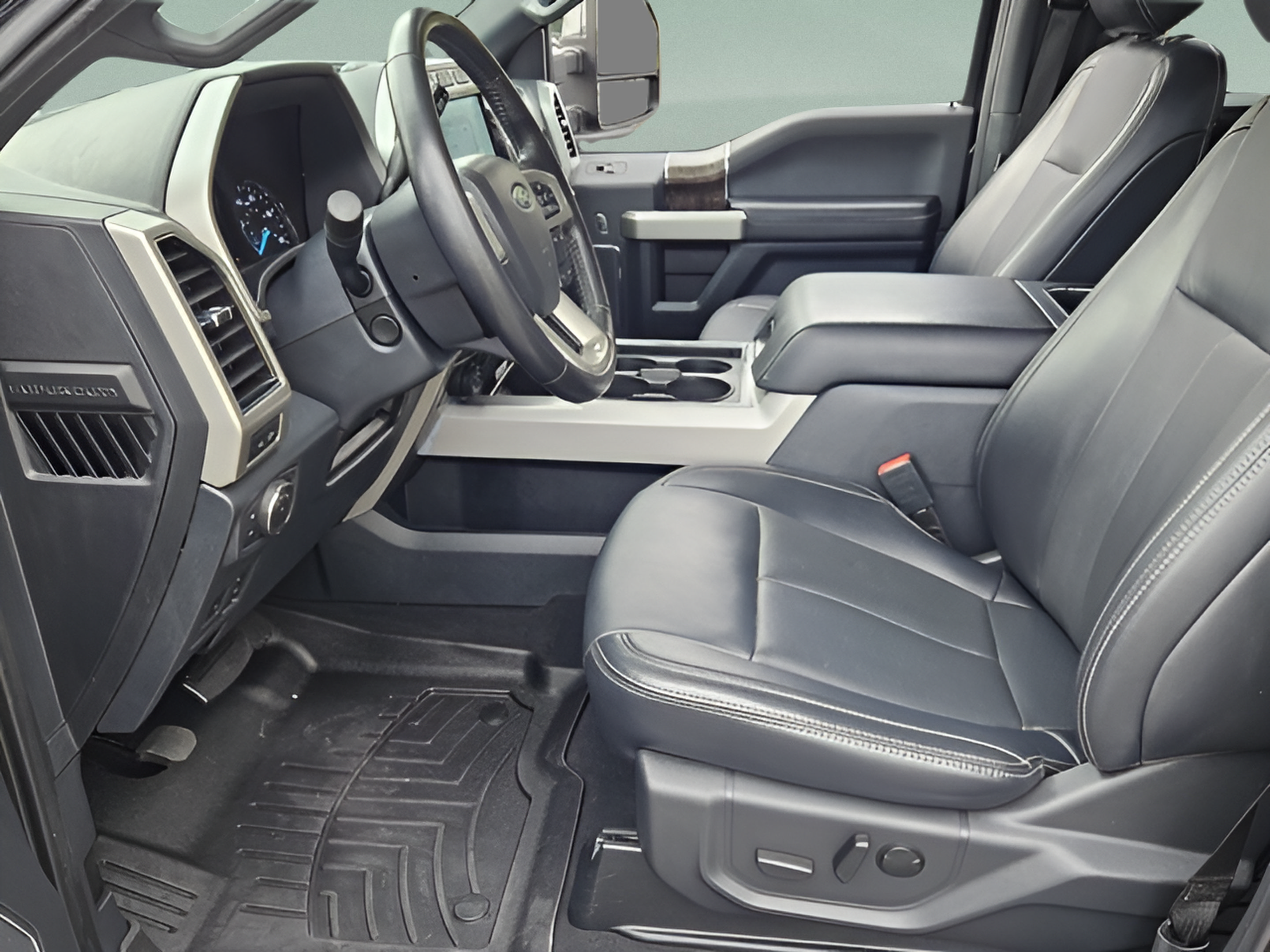 Used 2022 Ford F250 Lariat w/ Lariat Ultimate Package AWD/4WD image 12