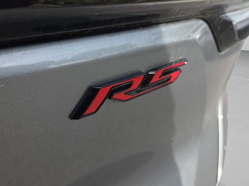 New 2025 Chevrolet Equinox EV RS w/ Active Safety Package 3 AWD/4WD image 17
