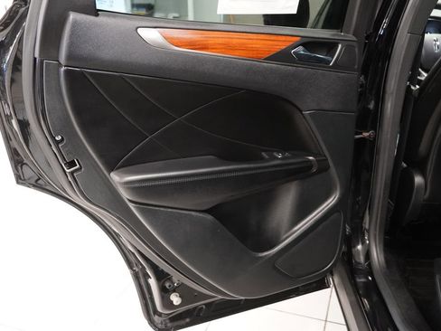 Used 2017 Lincoln MKC Reserve w/ Lincoln MKC Climate Package image 26