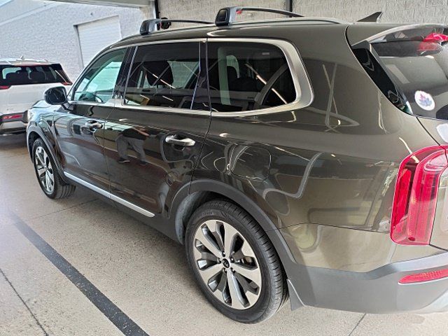 Used 2020 Kia Telluride S AWD/4WD image 8