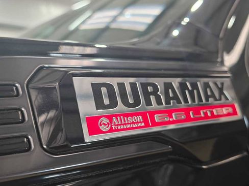 Used 2025 GMC Sierra 2500 AT4 w/ AT4 Premium Plus Package image 7