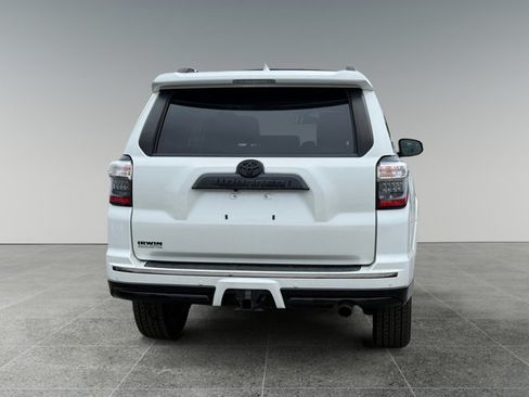Used 2019 Toyota 4Runner Limited AWD/4WD image 5