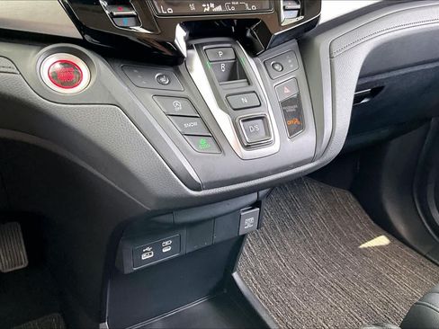 Certified 2025 Honda Odyssey EX-L image 31