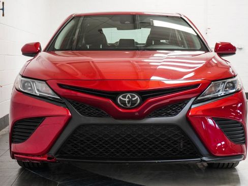 Used 2019 Toyota Camry SE image 35