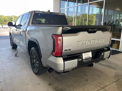 Used 2024 Toyota Tundra Platinum AWD/4WD image 20