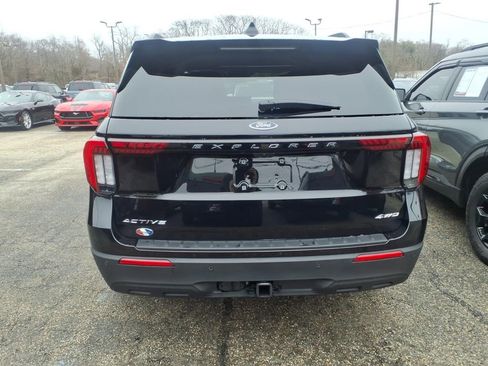 Used 2026 Ford Explorer Active image 3