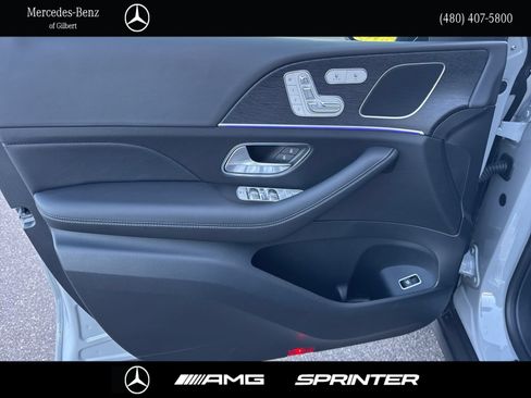 Used 2025 Mercedes-Benz GLE 350 4MATIC image 10