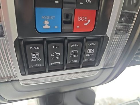 New 2026 RAM 1500 Laramie w/ Night Edition image 81