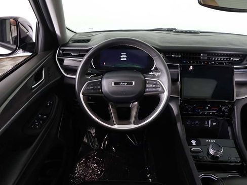 Used 2023 Jeep Grand Cherokee 4WD 4xe image 36