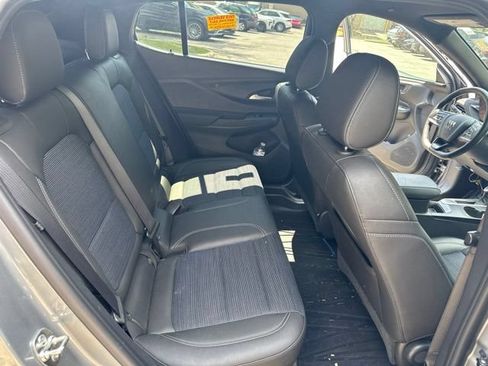 Used 2025 Buick Envista Preferred w/ Convenience I Package FWD image 14