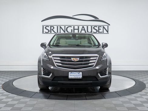 Used 2018 Cadillac XT5 Luxury w/ Driver Awareness Package AWD/4WD image 2