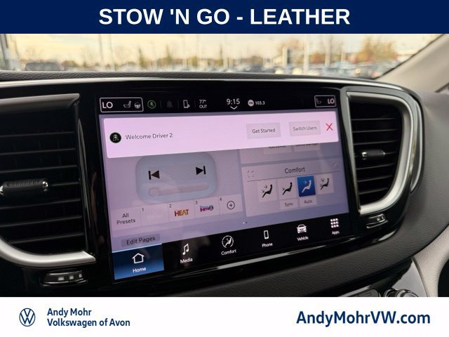 Used 2024 Chrysler Pacifica Touring-L FWD image 22