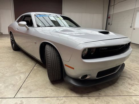 Used 2021 Dodge Challenger R/T Scat Pack RWD image 7