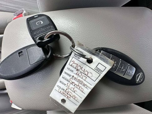 Used 2017 Nissan Sentra SV w/ Style Package FWD image 34