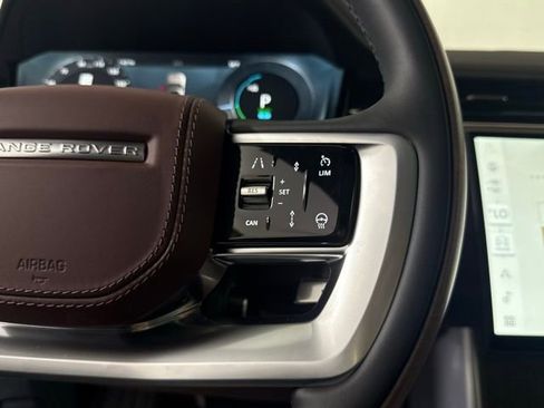 New 2025 Land Rover Range Rover SE image 35