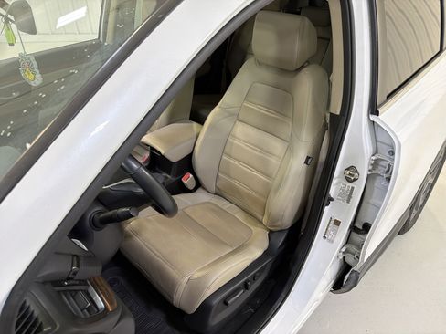 Used 2019 Honda CR-V EX-L image 11