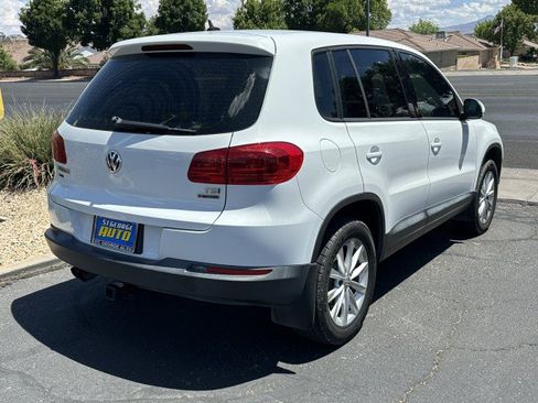 Used 2017 Volkswagen Tiguan Limited w/ Alloy Wheels Package AWD/4WD image 3