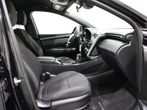 Used 2022 Hyundai Santa Cruz SE AWD/4WD image 23