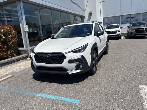 Certified 2025 Subaru Crosstrek 2.5i Limited w/ Crosstrek Mirror Package AWD/4WD image 12