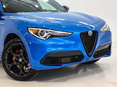 Used 2023 Alfa Romeo Stelvio Veloce AWD/4WD image 27