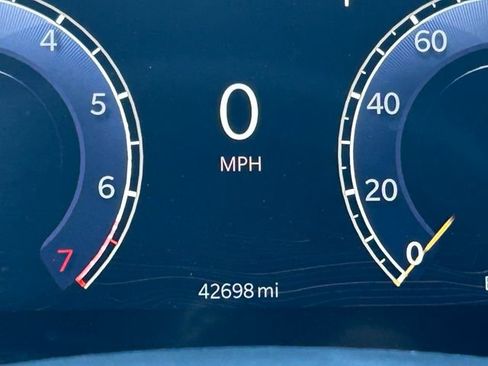 Used 2024 Jeep Grand Cherokee L Altitude image 22