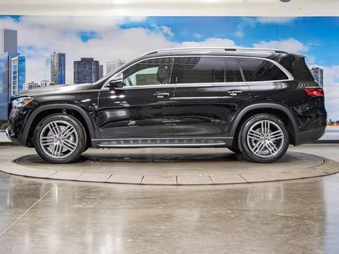 Certified 2026 Mercedes-Benz GLS 450 4MATIC image 6