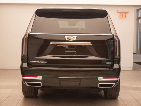 Used 2025 Cadillac Escalade Premium Luxury w/ Touring Package image 7