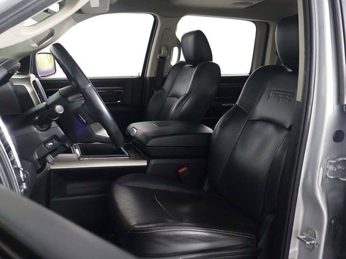 Used 2015 RAM 1500 Laramie w/ Convenience Group image 28